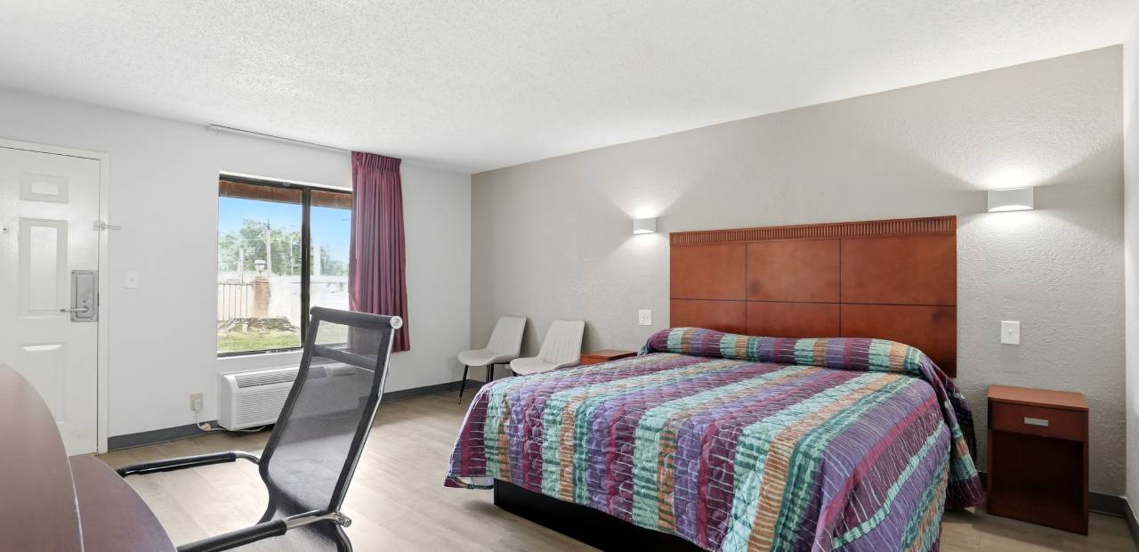 Handicap Accessible Room Jonesboro, GA