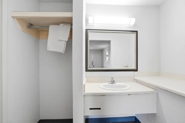 Non-Smoking Double Bathroom
